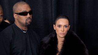 Bianca Censori soll in Luxus-Therapie sein - mit Kanye West