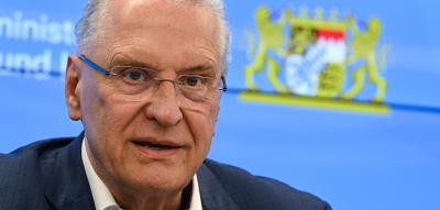 Bayerns Innenminister findet Forderungen nach AfD-Verbot „völlig verfrüht“