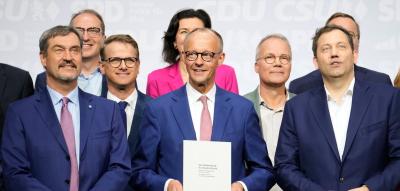 „Weniger Verwalter, mehr Möglichmacher“ – Union und SPD unterzeichnen Koalitionsvertrag