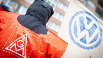 Mercedes, VW und MAN betroffen: Warnstreiks im Kfz-Handwerk