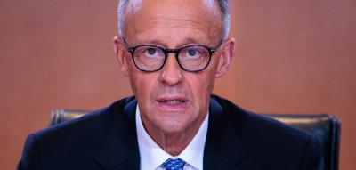 Merz kritisiert US-Regierung für „absurde Betrachtungen“ auf Deutschland und AfD