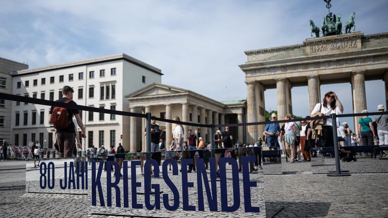 Gedenken, überschattet von einem neuen Krieg