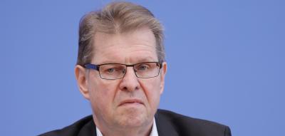 Stegner nahm an Treffen mit Putin-Vertrauten in Aserbaidschan teil