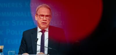 Thüringens Innenminister geht bei Gegengutachten der AfD von interessengeleiteter Arbeit aus