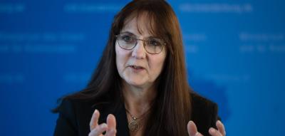 SPD-Innenministerin soll sich nach Entlassung des Verfassungsschutz-Chefs vor Fraktion erklären