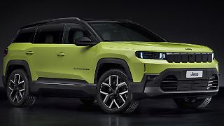 Neuer Jeep Compass - ins elektrische Magnetfeld gedreht