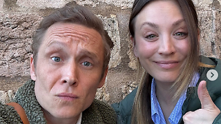 Matthias Schweighöfer dreht mit Kaley Cuoco