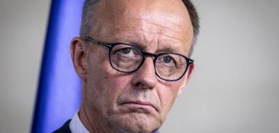 „Das riecht mir zu sehr nach politischer Konkurrentenbeseitigung“, sagt Merz