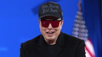 Keine Rückzugspläne: Elon Musk hält an Tesla-Spitze fest