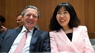 Gerhard Schröder nach Burnout zurück in der Öffentlichkeit