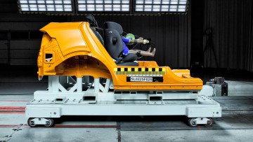ADAC testet Kindersitze: Auf Wunsch mit Baby-Airbag