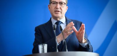 „Kaltherzig“, „Abschottung“ – Opposition läuft Sturm gegen Dobrindts Migrationspläne