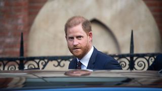 Wollte Prinz Harry seinen Nachnamen ändern?