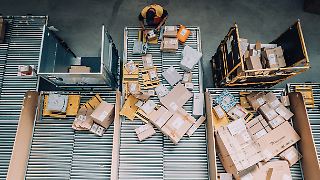 DHL erhöht Preise - für Pakete ins Ausland