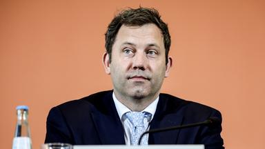 Klingbeil distanziert sich vom "Manifest"
