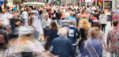 Einwohnerzahl in Deutschland steigt leicht – ausländische Bevölkerung wächst