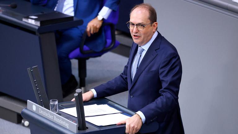 "Wir schreiben Begrenzung wieder ins Aufenthaltsrecht"