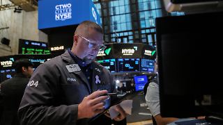 Zollsorgen und Fed-Bedenken bremsen Nasdaq-Rally