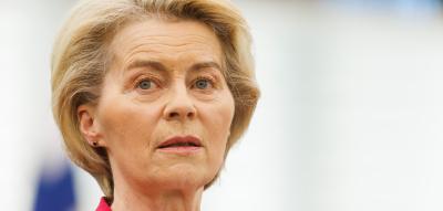 Initiatoren von Misstrauensantrag wollen „Geschichte umschreiben“, glaubt von der Leyen