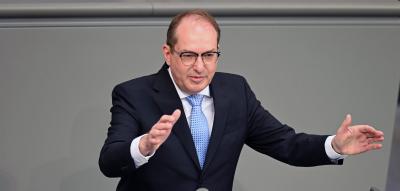 „Deutschland nur noch Platz 3 der Zielländer“ – Dobrindt feiert Migrationswende