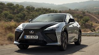 Lexus RZ 550e FSport - technischer Fortschritt und digitale Spielerei