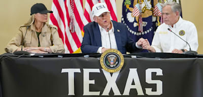Trump spricht von „Welle, vor der selbst die besten Surfer Angst hätten“