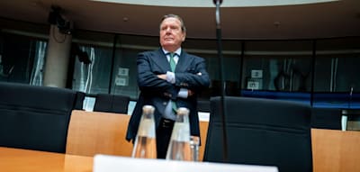 Ex-Kanzler Schröder will doch im Nord-Stream-Ausschuss aussagen – unter Bedingungen