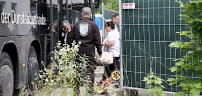 Wenn Migranten zur „Erstbelegung“ ankommen, während über die Unterkunft Rechtsstreit herrscht