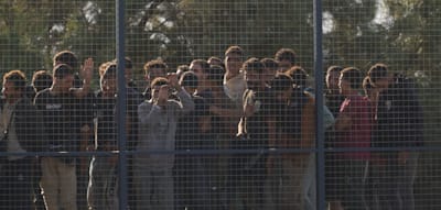 Ausreise oder drei Jahre Gefängnis – Griechenland plant drastische Maßnahme gegen Migranten