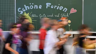 Elternvertreter: Lange Ferien sind Herausforderung für Familien