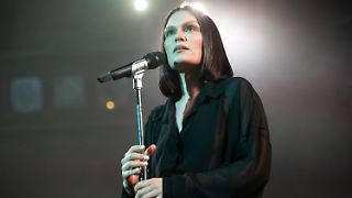 Jessie J spricht über Schmerz nach Brustkrebs-OP
