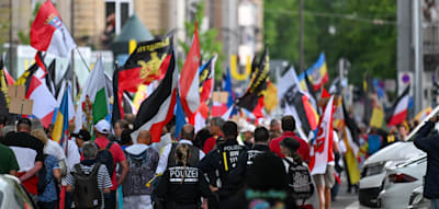 Hohes Mobilisierungspotenzial – Hunderte „Reichsbürger“ ziehen durch Karlsruhe