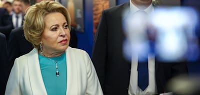 Putin-Vertraute tritt in Genf auf – Julia Klöckner verlässt den Saal