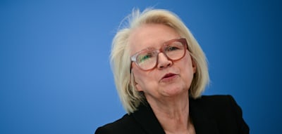 „Babyboomer haben nicht genügend Kinder bekommen“, sagt Wirtschaftsweise Schnitzer