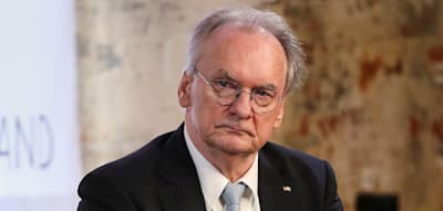 CDU-Ministerpräsident Reiner Haseloff macht Weg für Nachfolger frei