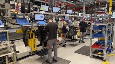 Motoren für Haubitzen - statt für Züge
