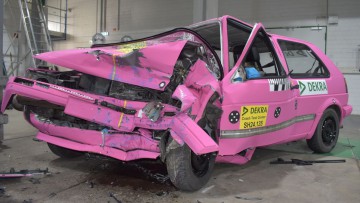 35 Jahre Fortschritt: Dekra zeigt, wie sicher Autos heute sind