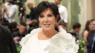 Kris Jenner macht keinen Hehl aus ihrem neuen Gesicht