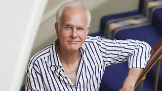 Harald Schmidt spottet über Auswanderer