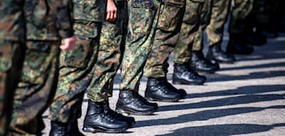 Beratungsstellen empfehlen jungen Männern Antrag auf Kriegsdienstverweigerung