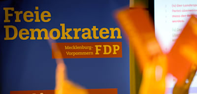 „Die Brandmauer gehört eingerissen“ – Heftiger Streit in der FDP