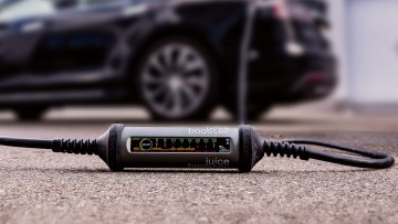 IG Metall und VDA: Bessere Rahmenbedingungen für E-Autos gefordert