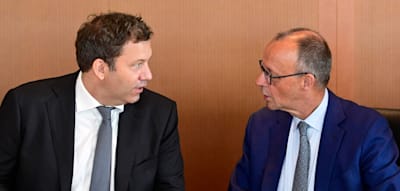 Schwarz-rote Koalition fällt auf Tiefstand seit Bundestagswahl