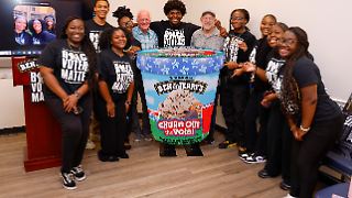Jerry von Ben &amp; Jerry's hört auf - weil er "zum Schweigen gebracht" wurde
