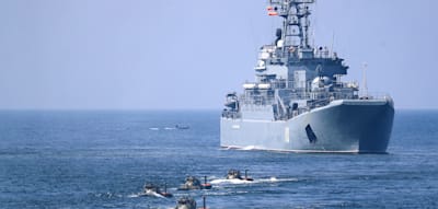 Dänische Reporter entdecken russisches Kriegsschiff vor der Küste