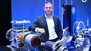 Autozulieferer ZF kündigt schärferes Sparprogramm an