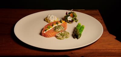 Unsere politische Elite speist im 3-Sterne-Restaurant. Endlich!