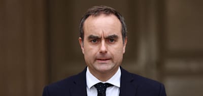 Macron beauftragt Lecornu mit „letzten Verhandlungen“ – und droht laut Insidern mit Konsequenzen