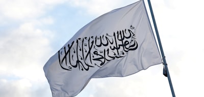 Taliban wollen eigene Flagge an Afghanistan-Botschaft in Berlin hissen – Auswärtiges Amt überrascht
