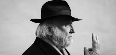 Der neue Nobelpreisträger schreibt in schwarz-weiß die längsten Sätze der Weltliteratur